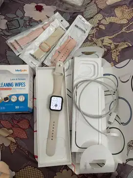 Preloved apple watch SE gen 2