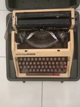 MESIN KETIK JADUL UNDERWOOD