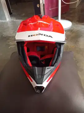 Jual helm crf baru