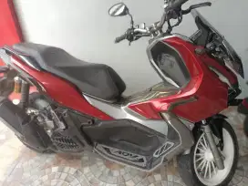 ADV 150 CBS MERAH GLOSSY