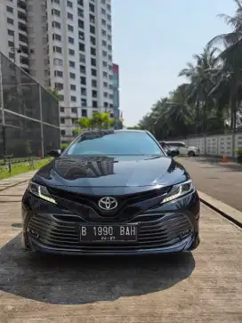 Toyota Camry V 2019