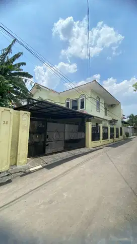 Dijual Rumah Besar di Rempoa