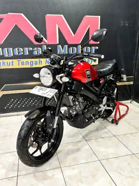 XSR 155cc Red Candyt 2024 km 6rb retro mofern. Anugerah motor rungkut