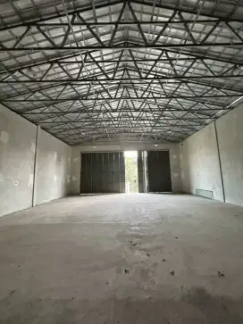 GUDANG CIPUTAT 500m2 DISEWAKAN DEKAT PINTU TOL
