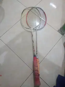 RAKET BADMINTON