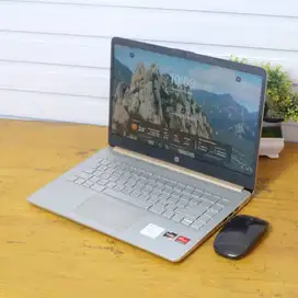 SLIM Laptop HP 14s AMD Ryzen 3 RAM 8 GB SSD