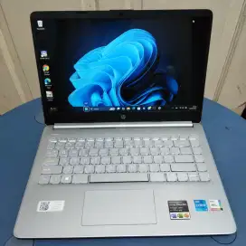HP 14s i5 GEN 12 512GB/8GB IPS BACKLIT Fulset
