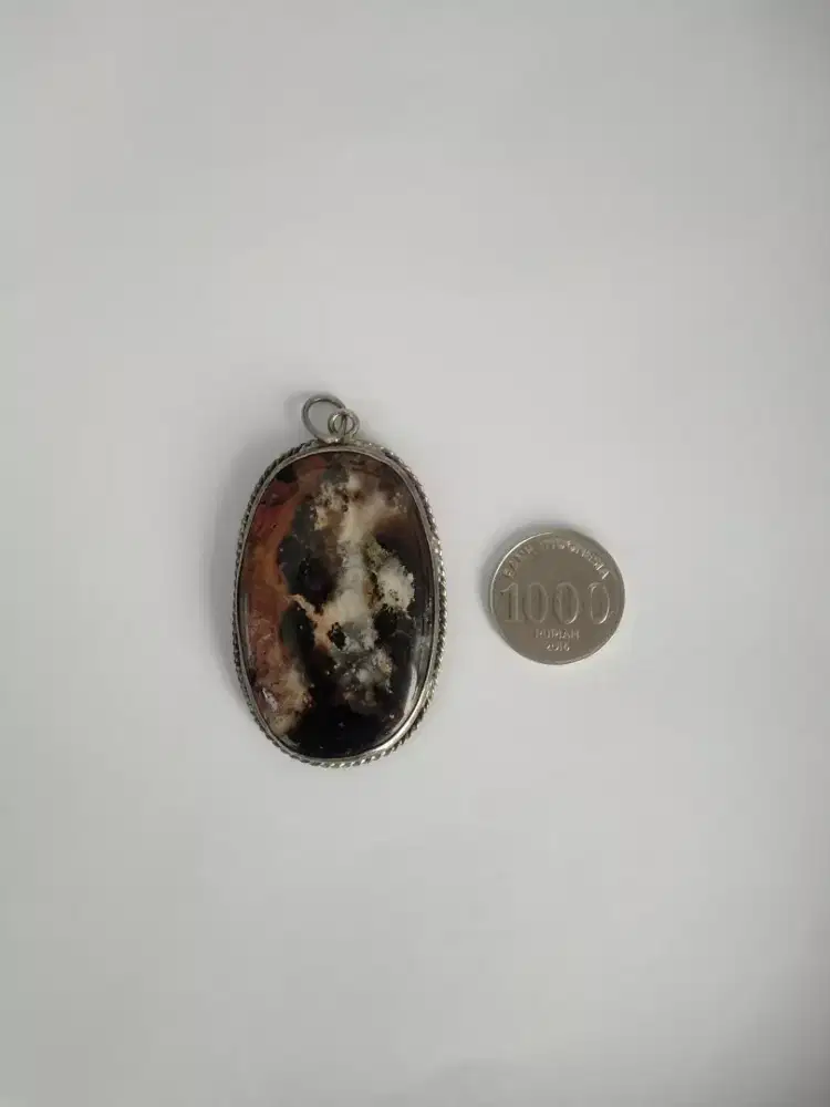 Liontin batu akik