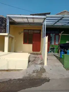 kontrakan nyaman  di ujung berung