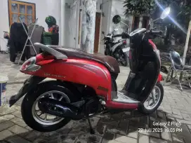 Jual scoopy 2018 merah