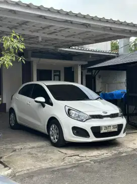 (CASH) KIA RIO SE 2014 AUTOMATIC