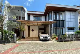 Rumah besar dalam perumahan jl.godean km7