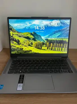 Laptop Lenovo IdeaPad Slim 3 14IAH8-77ID/78ID - Laptop Core i5 12450H