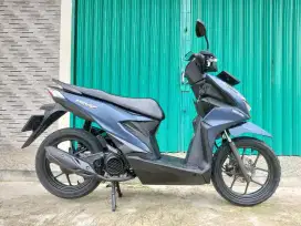 Di jual cepat motor Honda beat masih mulus tarawat
