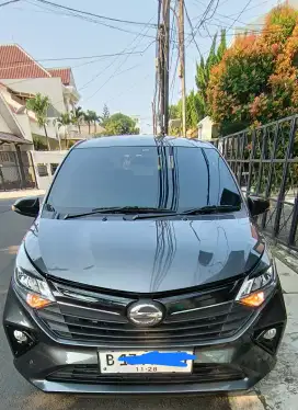 Daihatsu Sigra Deluxe (2023)