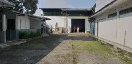 Disewakan gudang 870m2 Jln Caringin