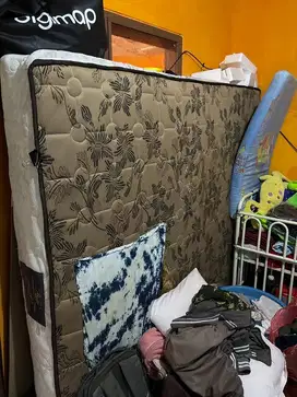 Kasur bekas , kondisi seperti di foto