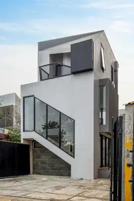 Dijual Rumah Mewah 2 lantai siap huni di Nebula Ciputat