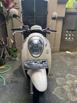 DIJUAL Scoopy Stylish 2016 BUC bisa NEGO!!!