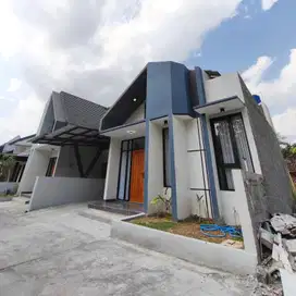 RUMAH SIAP HUNI, STRATEGIS HANYA 7 MENIT DARI KAMPUS UMY