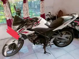 Honda CB150R keluaran 2014