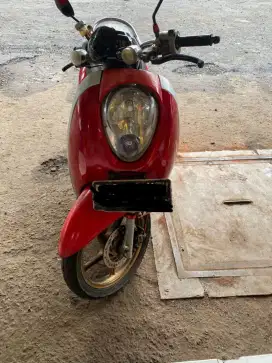 Di jual cepet scoopy 2011, bisa nego