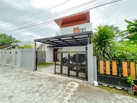 RUMAH SIAP HUNI, FULL FURNISHED, DEKAT BANDARA ADI SUTJIPTO JOGJA
