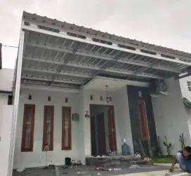 Baja ringan kanopi terpasang