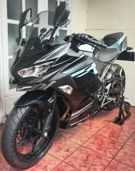 Kawasaki ninja 250 FI ABS