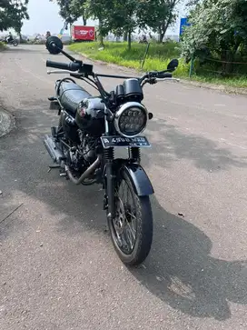 Dijual Motor Kawasaki W175 SE Black Style ( Cash / Kredit )