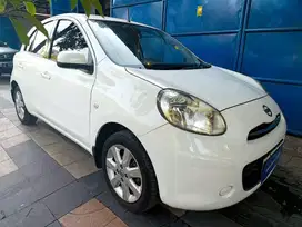 NISSAN MARCH 1.2 MT 2013 PUTIH 
JL.RAYA JEMURSARI MOBIL1717