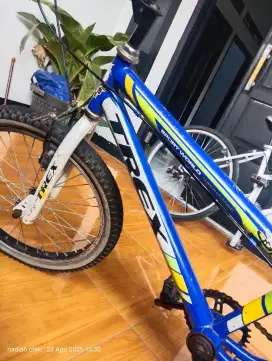 Sepeda BMX trex size 20 inch