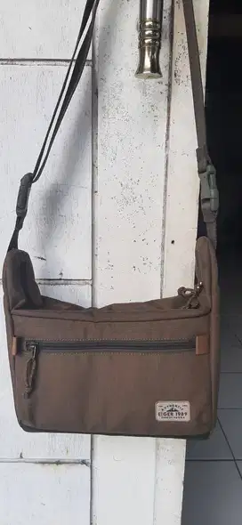 Tas Eiger Selempang X-portege camera pouch 1A Khaki 7L