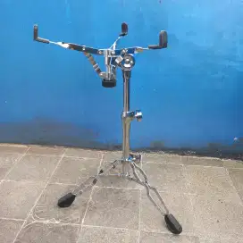Stand snare pipa besar