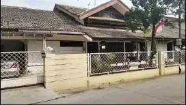 Rumah siap huni jual cepat jln Caman Raya Jatibening