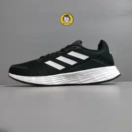 ADIDAS RUNNING SIZE 44. NEW