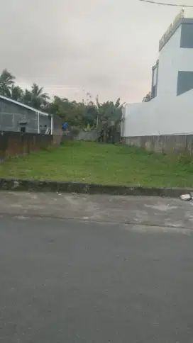 Dijual Tanah di pinggir jalan besar
