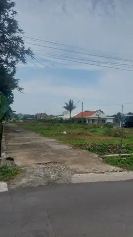 Wedomartani, Tanah Sleman Jogja, dekat Stadion Maguwoharjo