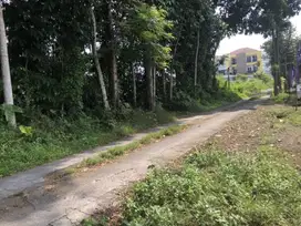 Belakang Fakultas Hukum UII Tanah Jogja Kaliurang