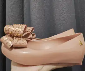 Sepatu Melissa anak