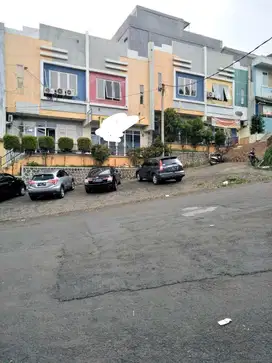MURAH Disewakan Ruko 2 Lantai Jalan Raya Sawangan Depok