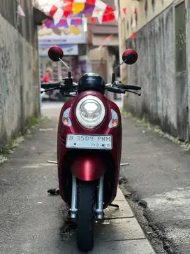 SCOOPY PRESTIGE KEYLESS 2024