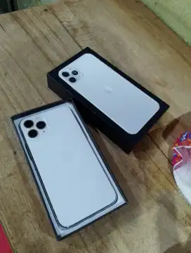 Iphone 11 pro 512gb di awal baru