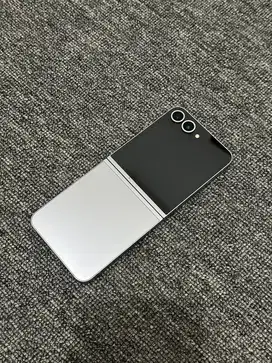 Samsung Z Flip 6 Ram 12/512gb Fullset SEIN
