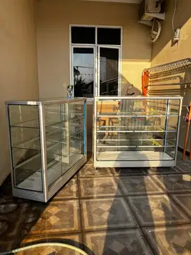 Etalase ukuran 120cm