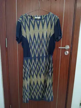 Dress Motif kuning biru