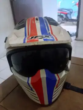 Helm full face jpx kondisi seken