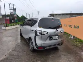 Sienta tipe V Manual 2017 Murah