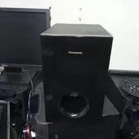 Subwoofer Panasonic Model SB-HW20