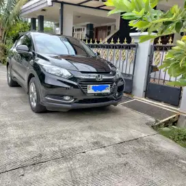 Dijual HRV tipe S 2018 km Rendah